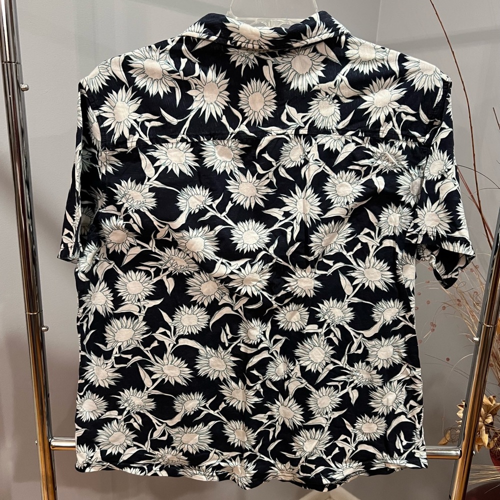Goodfellow&Co. (Target) Floral Button Down, Size L - Picture 2 of 3
